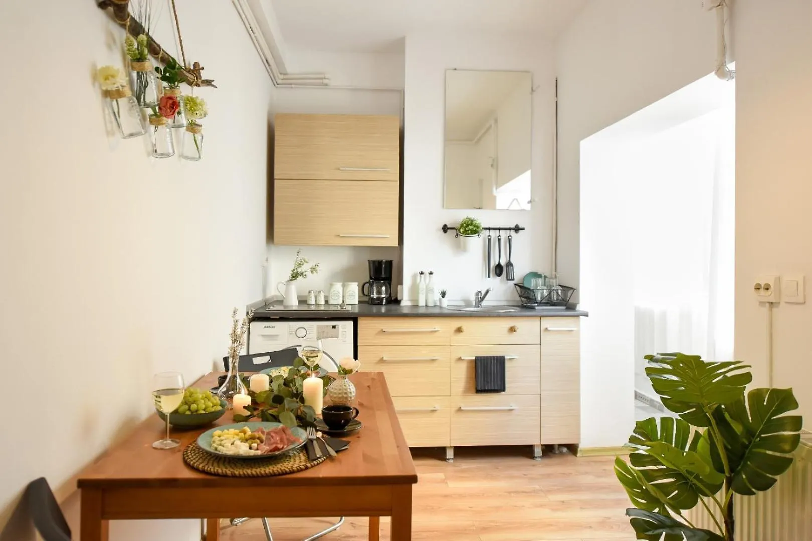 Apartment Historic Charm Meets Modern Luxury - Stylish Stays In The City Center Bucharest